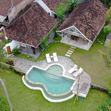 Sunmoonstarvillas Yogyakarta Jarakan Bagian luar foto