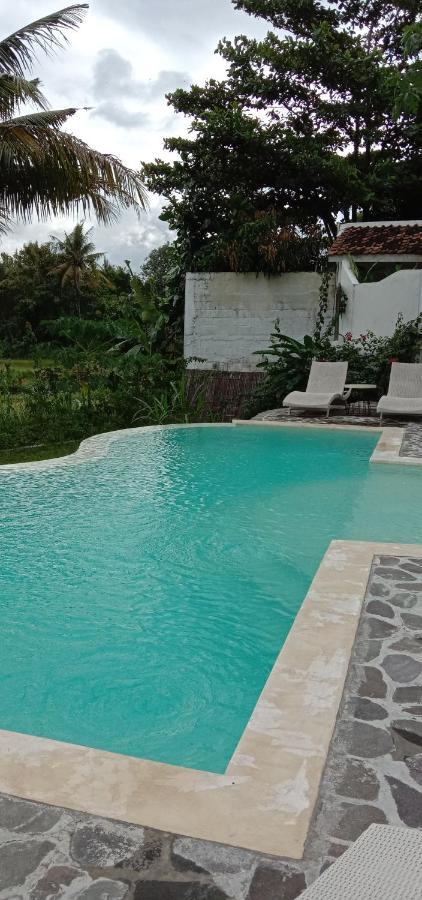 Sunmoonstarvillas Yogyakarta Jarakan Bagian luar foto