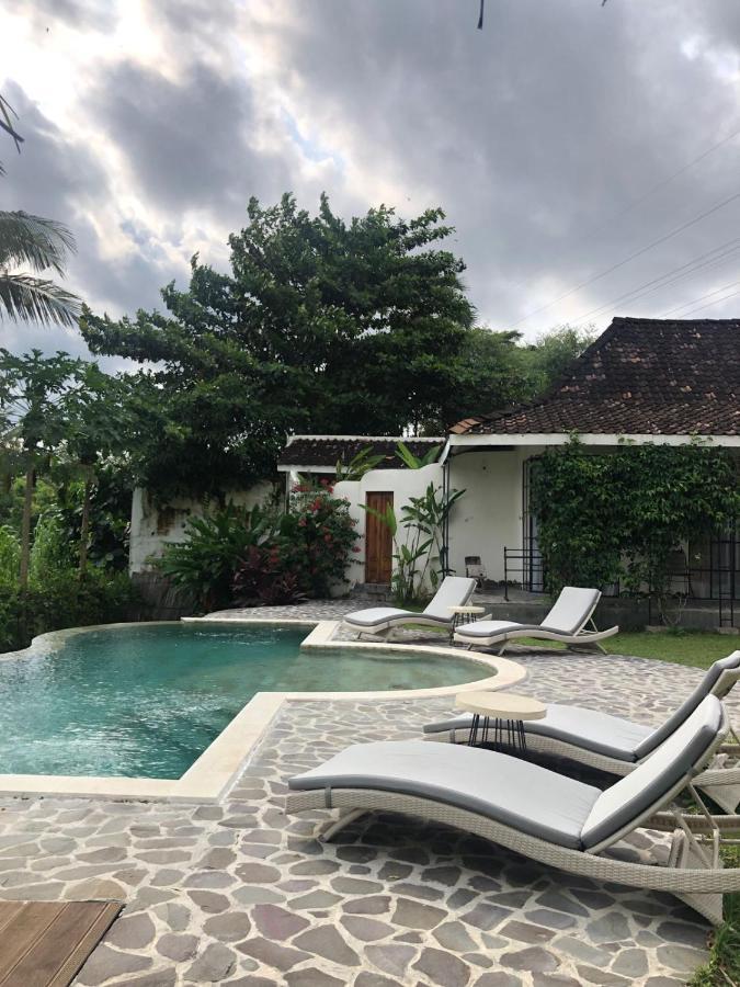 Sunmoonstarvillas Yogyakarta Jarakan Bagian luar foto