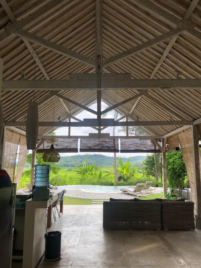 Sunmoonstarvillas Yogyakarta Jarakan Bagian luar foto