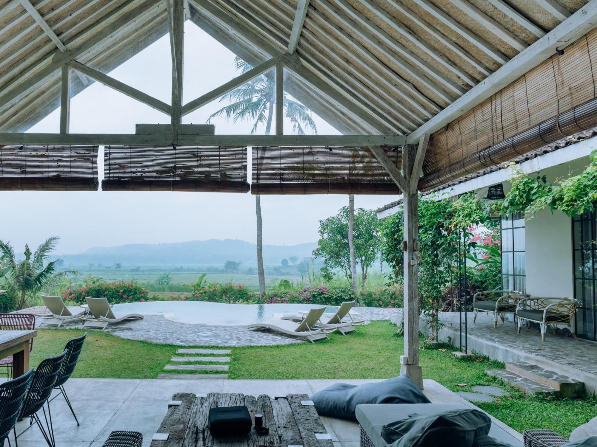 Sunmoonstarvillas Yogyakarta Jarakan Bagian luar foto